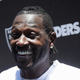 Image for article titled Antonio Brown Is Now Desperately Searching Twitter For The Helmet He Wants